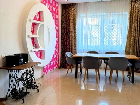 будинок за адресою Поперечна вул., 10