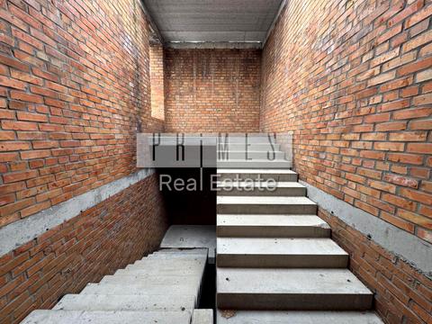 комерційна за адресою Промислова вул., 3