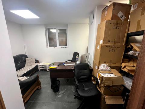 комерційна за адресою Під Голоском вул., 1