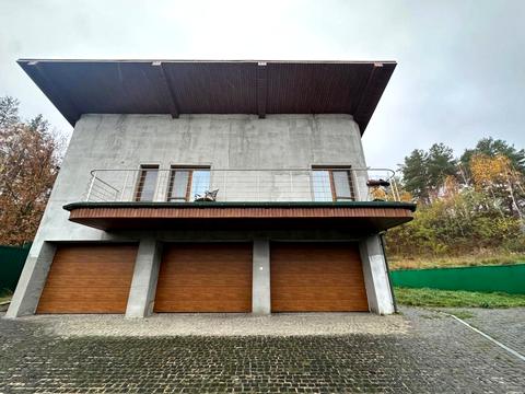 будинок за адресою Суворова вул.