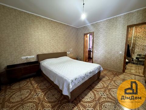 будинок за адресою Щаслива