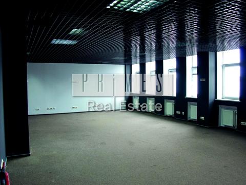 коммерческая по адресу Героїв Космосу ул., 4