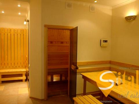 будинок за адресою Костянтина Великого вул.