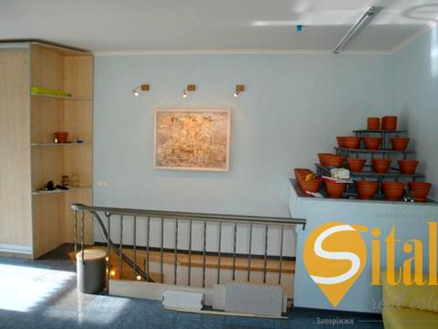 будинок за адресою Костянтина Великого вул.