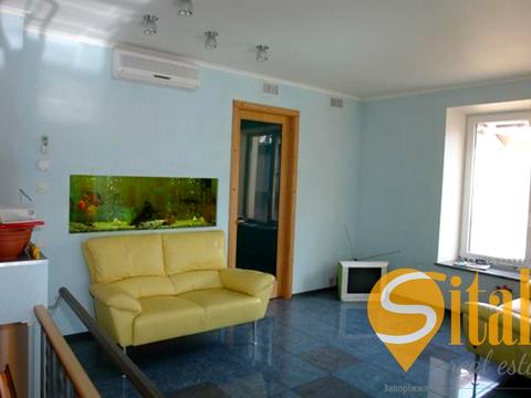 будинок за адресою Костянтина Великого вул.