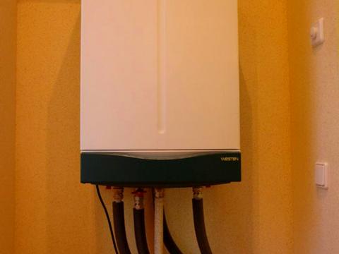 будинок за адресою Костянтина Великого вул.