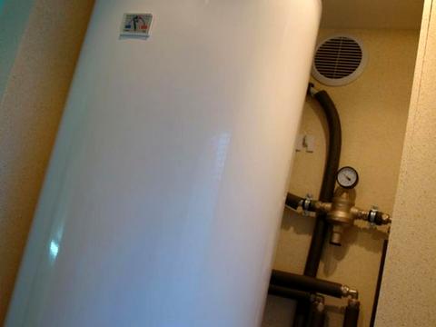 будинок за адресою Костянтина Великого вул.