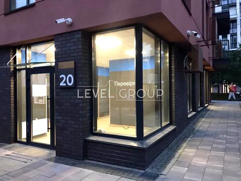 комерційна за адресою Салютна вул., 2к20