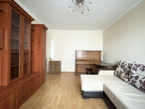 квартира за адресою Анни Ахматової вул., 15