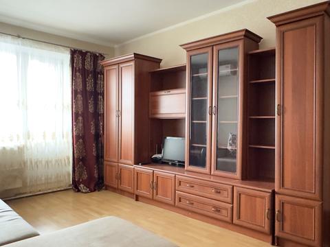 квартира за адресою Анни Ахматової вул., 15