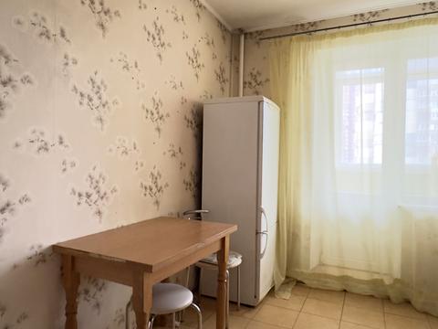 квартира за адресою Анни Ахматової вул., 15