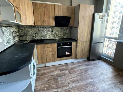 квартира по адресу Александровская ул., 1г