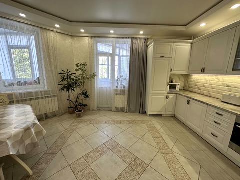 квартира за адресою Героїв України просп. (Героїв Сталінграду), 13-Ж