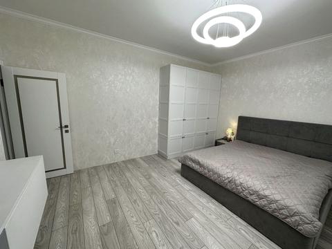 квартира за адресою Героїв України просп. (Героїв Сталінграду), 13-Ж