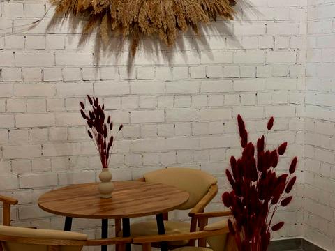 комерційна за адресою Матвія Донцова вул. (Тургенєвська), 24