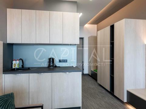 комерційна за адресою Васильківська вул., 100-А