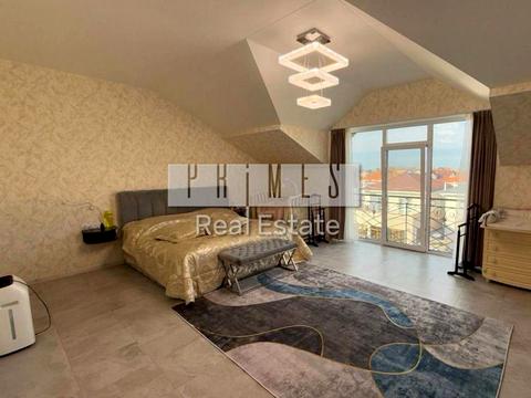 будинок за адресою Богдана Хмельницького вул.