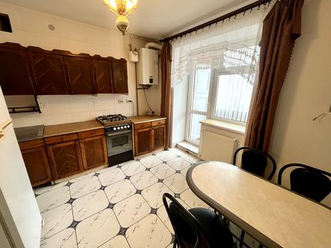 квартира за адресою Довженка вул., 26