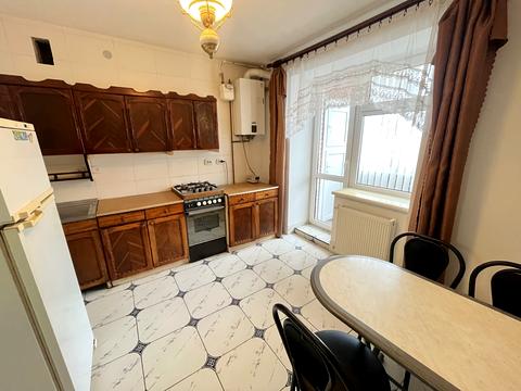 квартира за адресою Довженка вул., 26