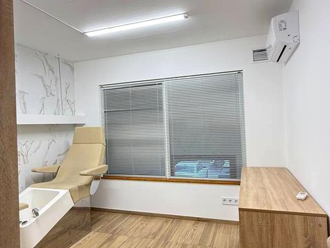 комерційна за адресою Науки просп. (Гагаріна), 112-Б