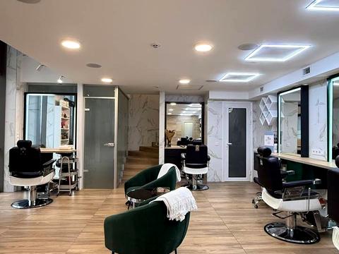 комерційна за адресою Науки просп. (Гагаріна), 112-Б