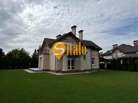 будинок за адресою Центральна