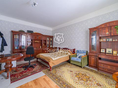 будинок за адресою Стожари, 3