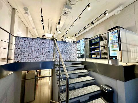 комерційна за адресою Науки просп. (Гагаріна), 90