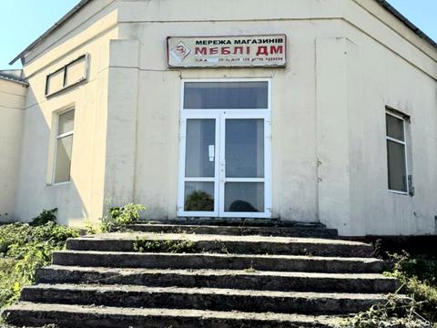 коммерческая по адресу Леніна, 1/4