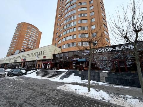 комерційна за адресою Павла Нірінберга вул. (Баумана), 10-А