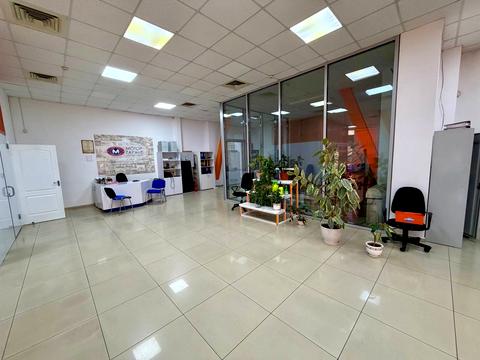 комерційна за адресою Павла Нірінберга вул. (Баумана), 10-А