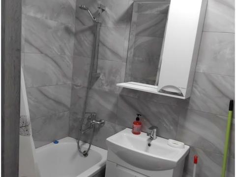 квартира по адресу Парижской Коммуны ул., 4