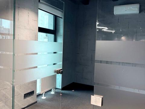 коммерческая по адресу Литейная ул., 4