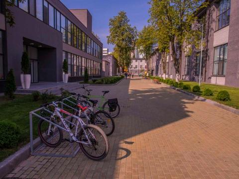 комерційна за адресою Польова вул., 21