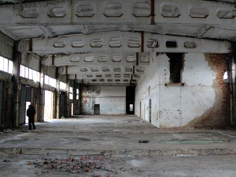 комерційна за адресою Білгород-Дністровський, Серпнева вул., 1