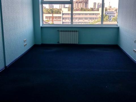 комерційна за адресою Київ, Вацлава Гавела бульв. (Івана Лепсе), 4