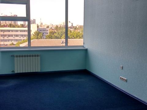 комерційна за адресою Київ, Вацлава Гавела бульв. (Івана Лепсе), 4