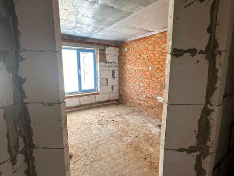 будинок за адресою Володимира Івасюка вул.