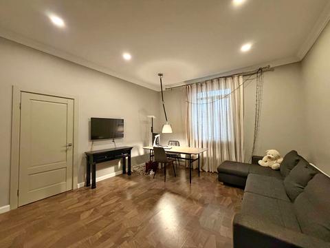 квартира за адресою Дмитра Яворницького просп. (Карла Маркса), 53-А