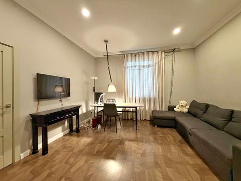 квартира за адресою Дмитра Яворницького просп. (Карла Маркса), 53-А