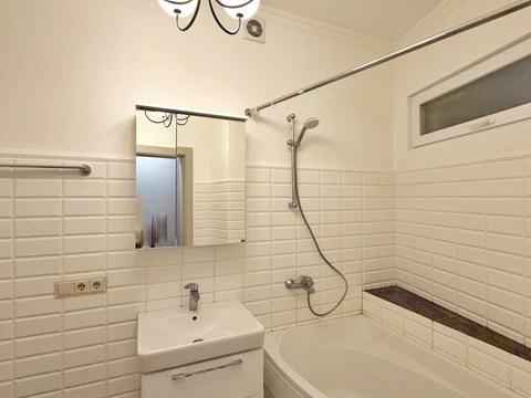 квартира за адресою Дмитра Яворницького просп. (Карла Маркса), 53-А