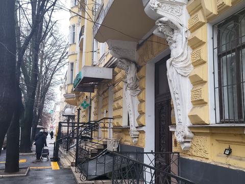 кімната за адресою Садова вул., 5