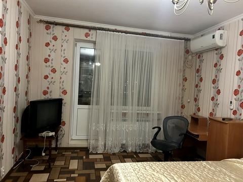 квартира за адресою Сержа Лифаря вул. (Олександра Сабурова), 18