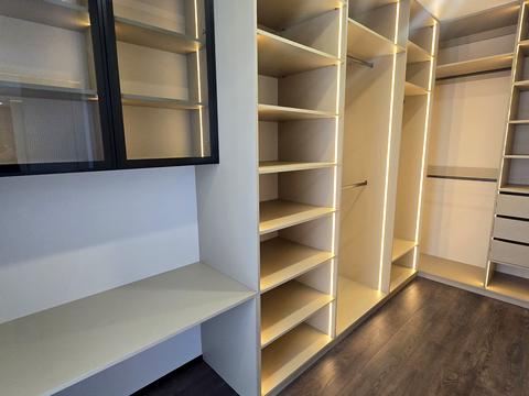 будинок за адресою с. Петропавлівська борщагівка, Макарівська вул., 12