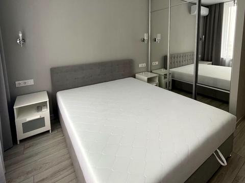 квартира за адресою Князя Романа Мстиславича вул. (Генерала Жмаченка), 22