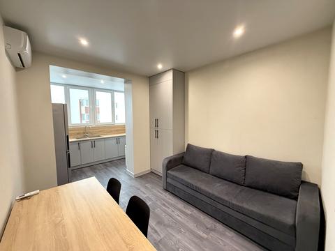 квартира за адресою Машинобудівників вул., 27