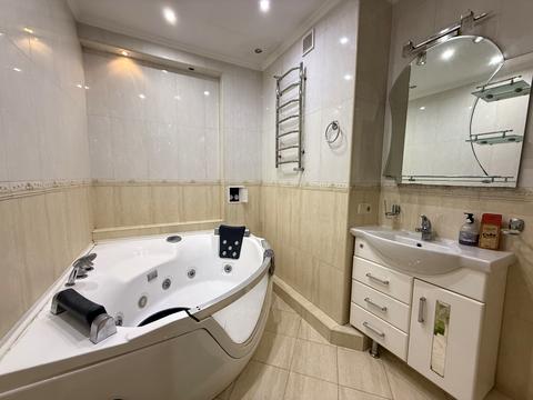 квартира по адресу Днепровская набережная ул., 19-В