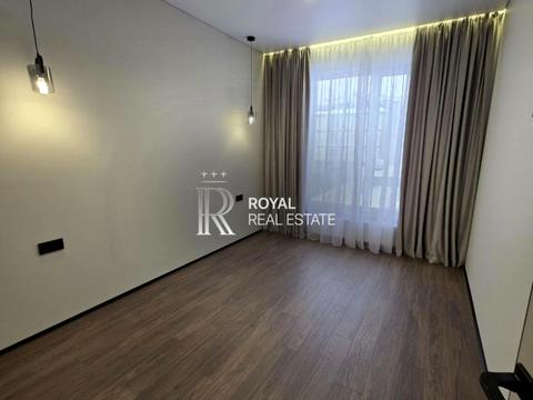 будинок за адресою с. Петропавлівська борщагівка, Микільська, 5