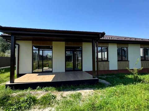 дом по адресу Евгения Плужника ул.