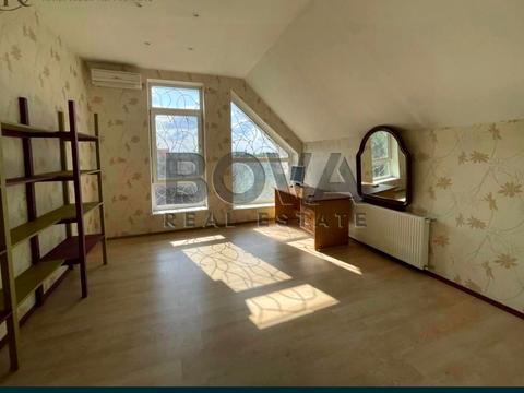 будинок за адресою Київ, Огіркова вул.